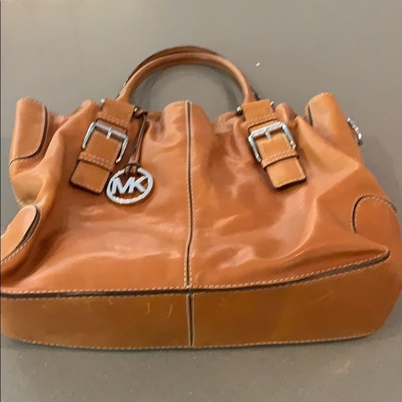 Michael Kors Shoulder Bag - Picture 2 of 6